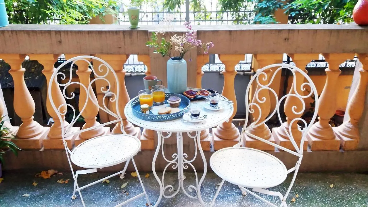 Tilia Apartment Bologna 0*,  Italy